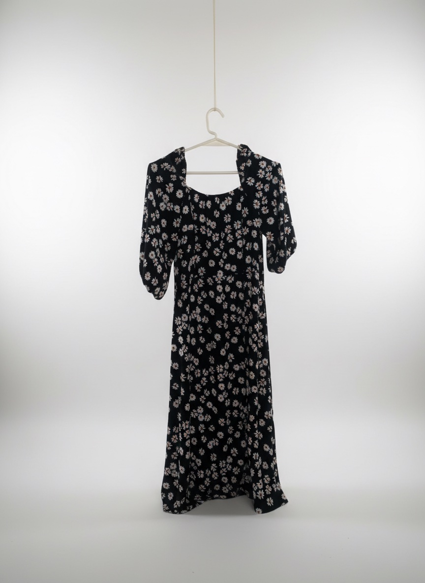 Robe fleurie bleu marine