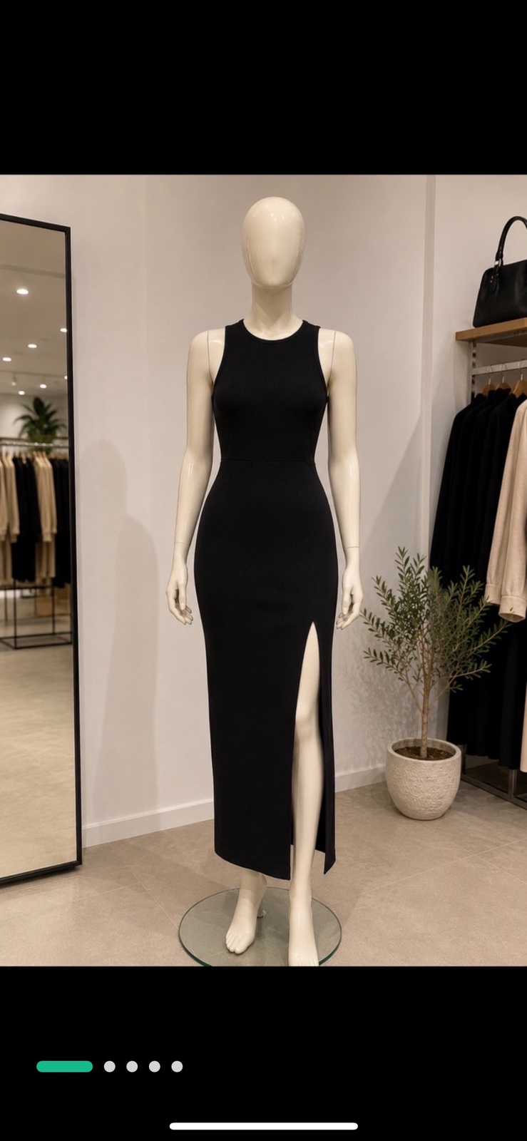 Robe avec fente