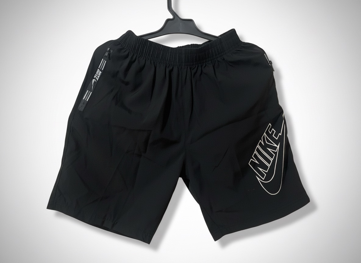 Short taille s du sport nike 