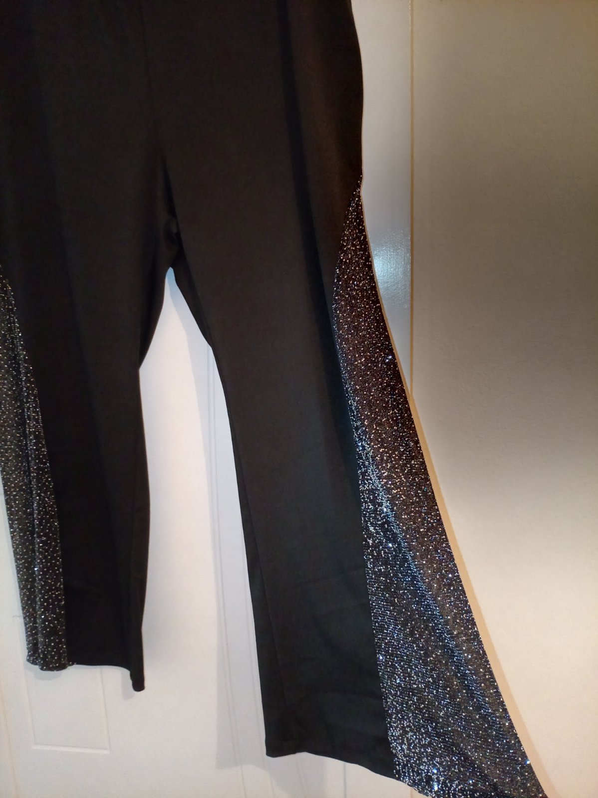 Pantalon noir avec strass