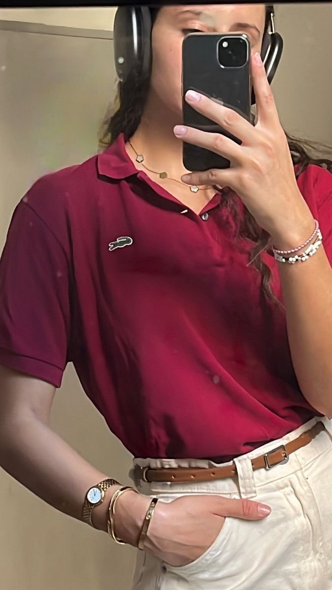 Pull Lacoste disponible en rouge  vif 