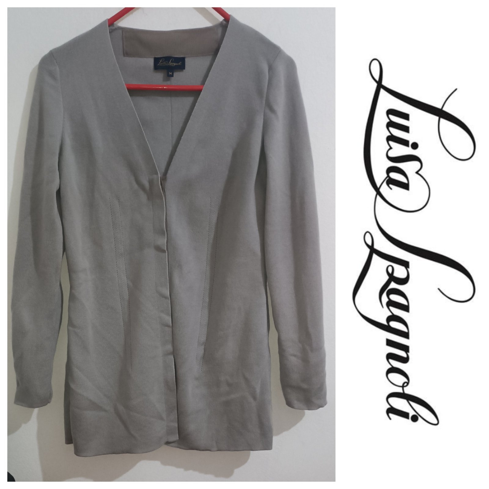 Un cardigan 💯 en laine vierge AUTHENTIQUE de la marque LUISA SPANGOLI 