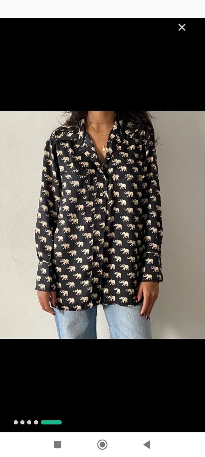 Une chemise satinée de la marque ZARA 