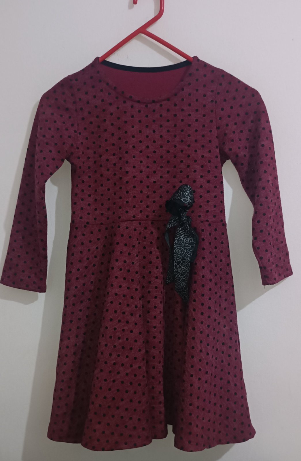 Une jolie robe pontée à noeud fillette made in Italy 