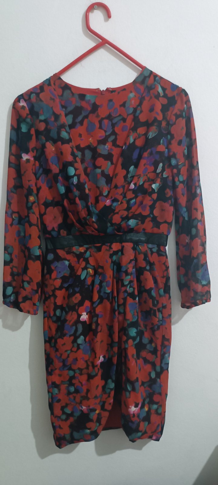 Une jolie robe de la marque WALTER BAKER 
