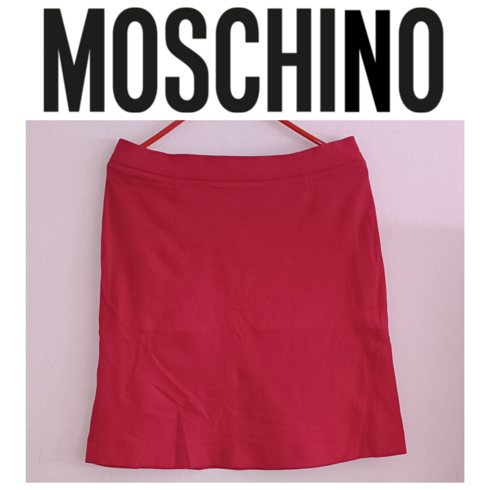 Une jupe AUTHENTIQUE de la marque LOVE MOSCHINO "PROMO 