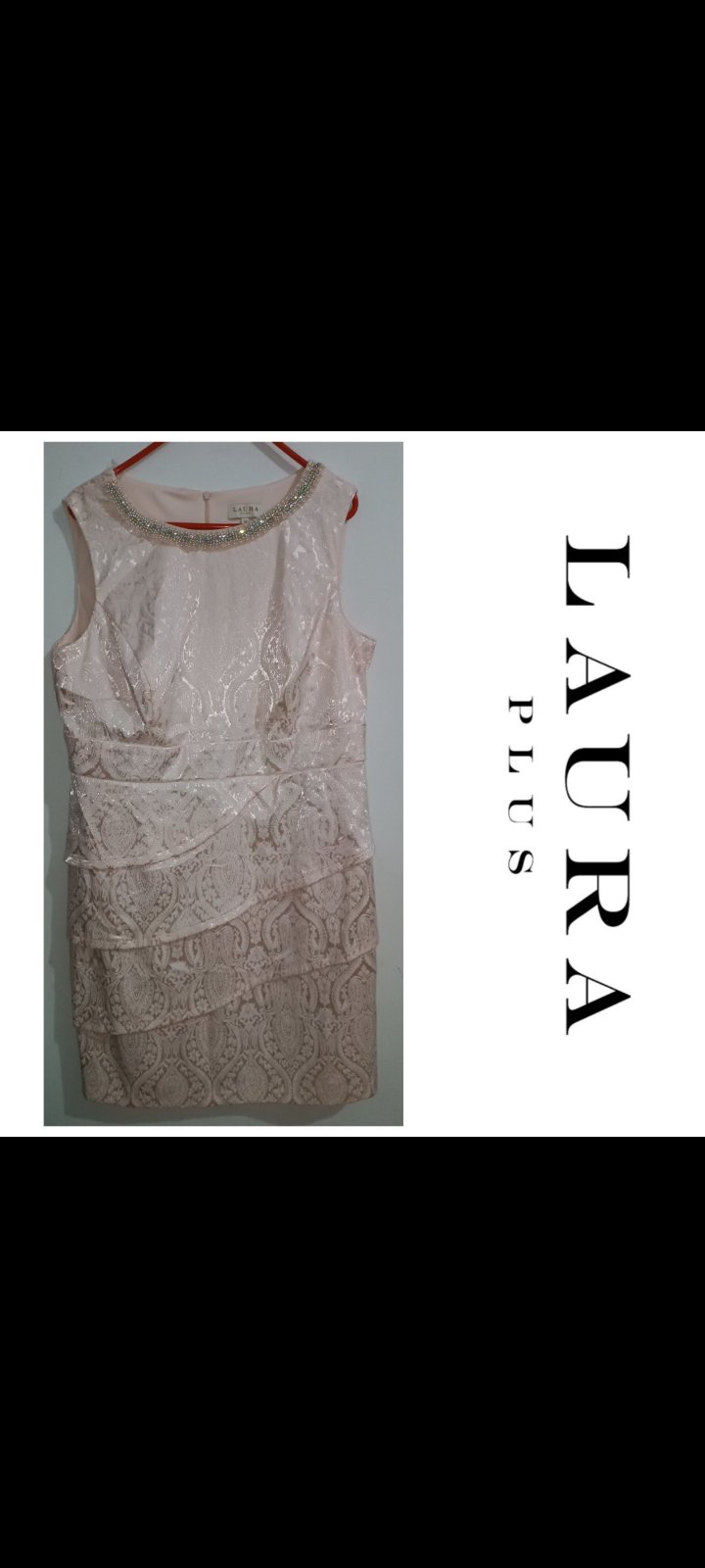 Une robe à col en schwarovski haute gamme de la marque LAURA "promo  du jour 