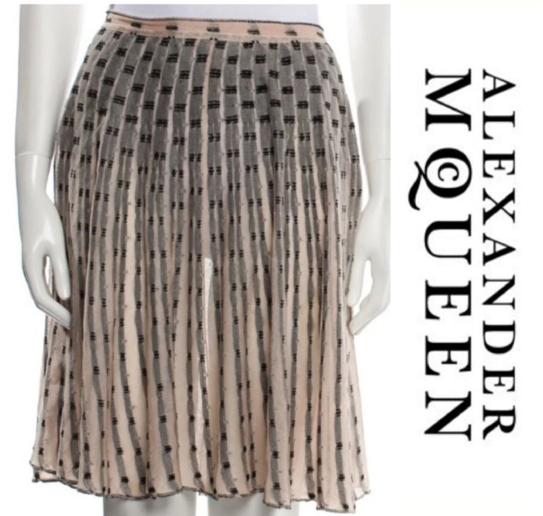 Une jupe AUTHENTIQUE de la marque ALEXANDRE MCQUEEN 