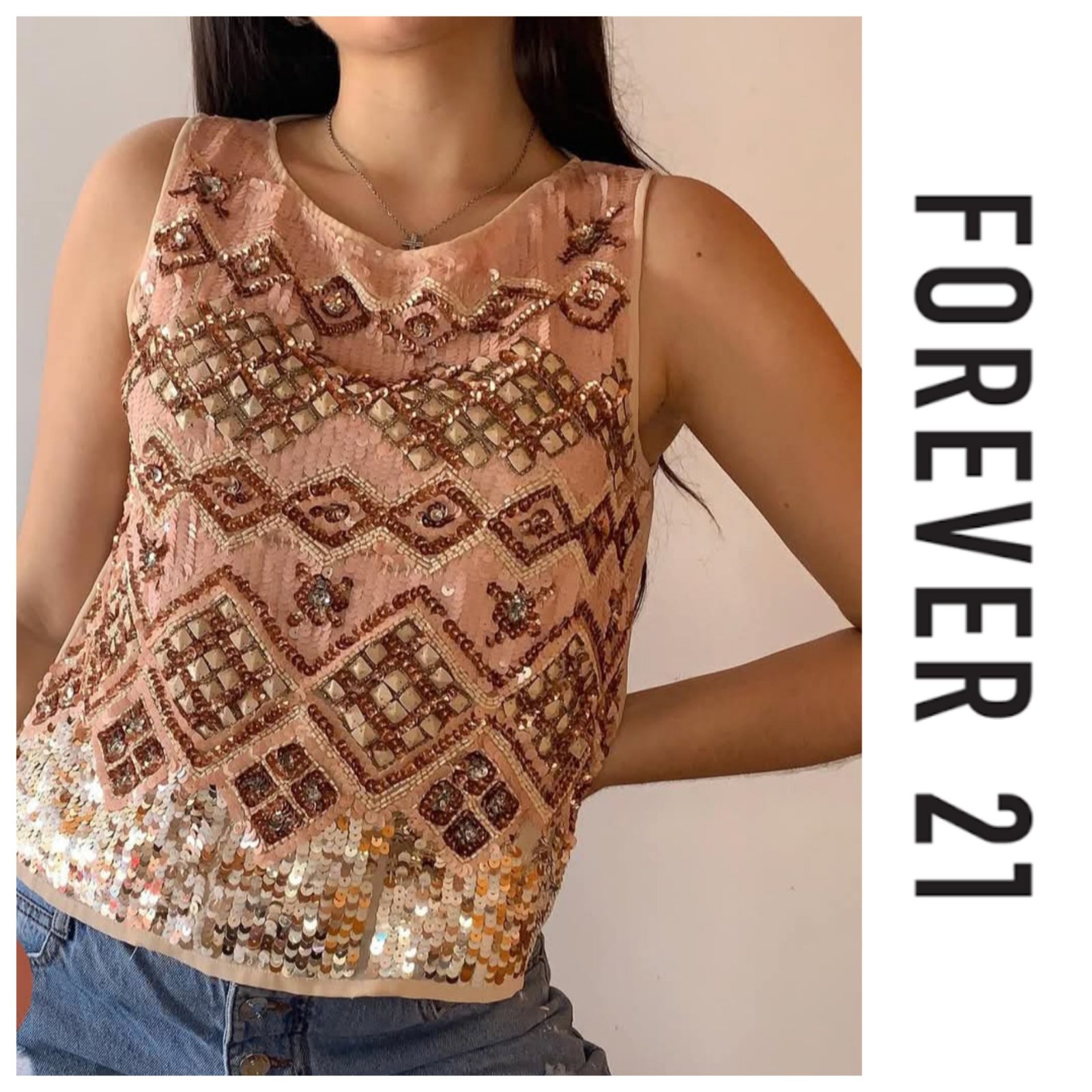 Un sublime haut à sequins de la marque FOREVER 21