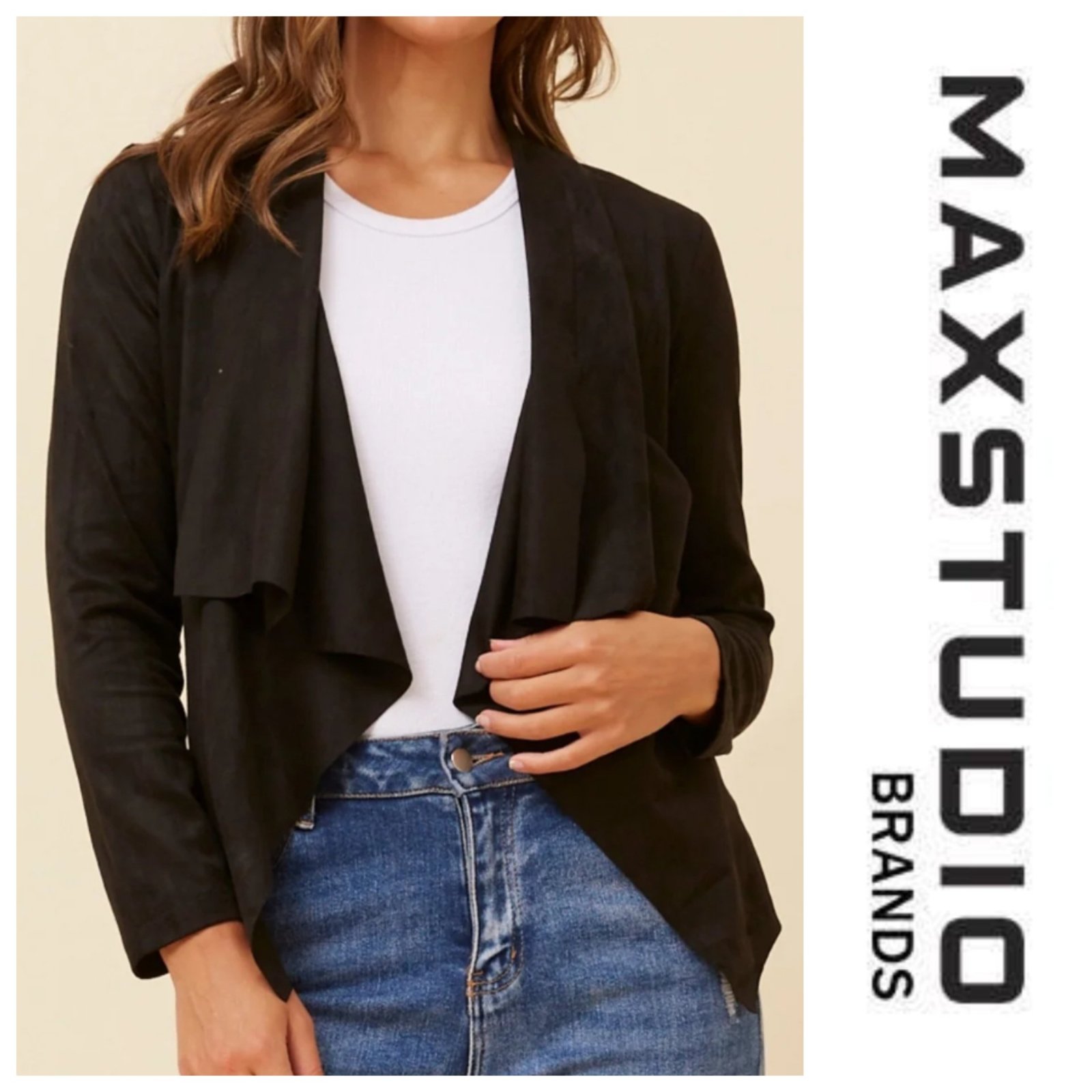 Une veste en daim de la marque MAX STUDIO 