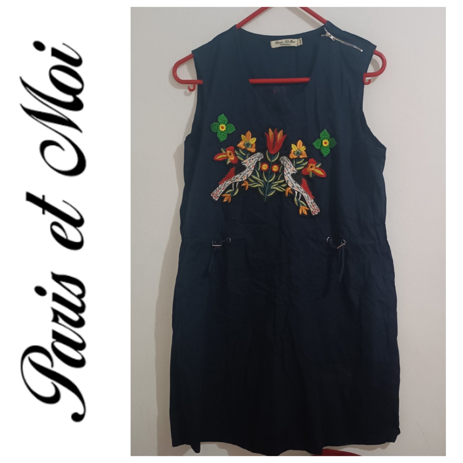 Une robe brodée de la marque PARIS ET MOI