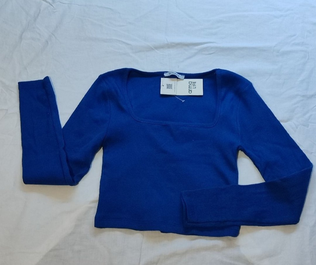 Crop top neuf taille S/M