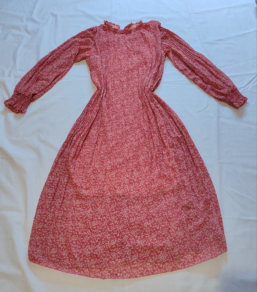 Jolie robe fleurie bilbtan mte3ha 