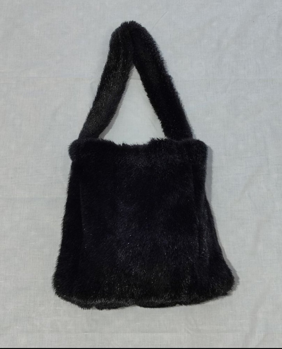 Joli sac fausse fourrure 