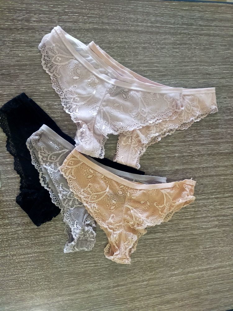 Lot 5 culottes en dentelle