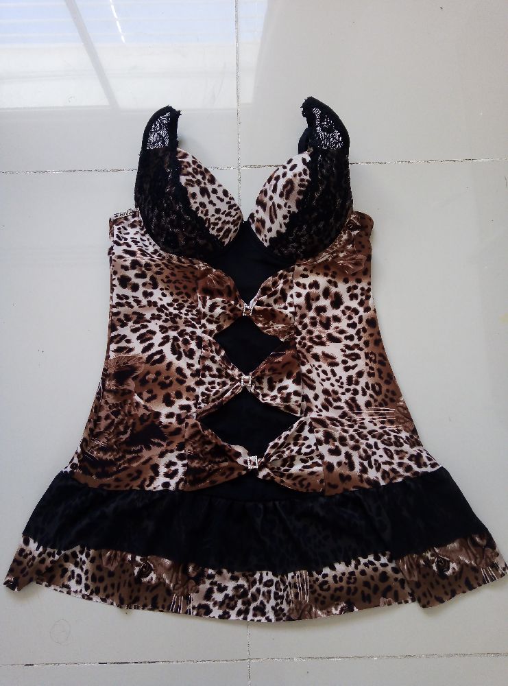 Nuisette rembourrée à motif leopard 