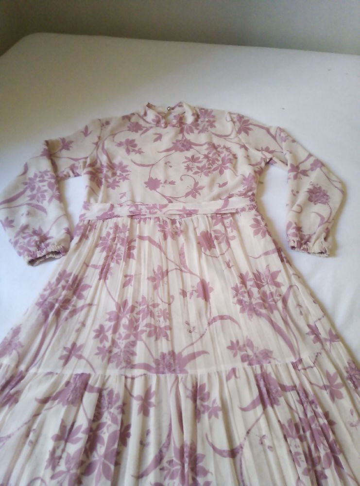 Robe longue neuve avec étiquette 