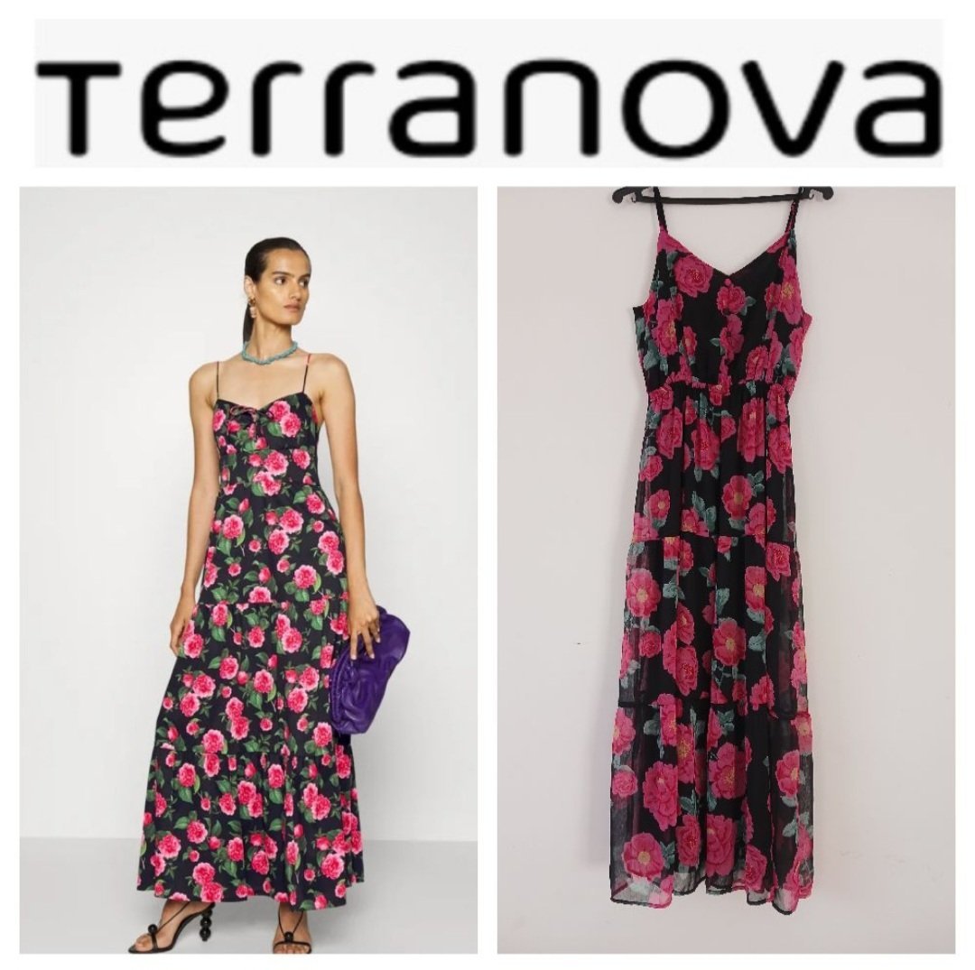 Robe longue fleurie avec étiquette