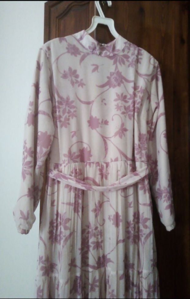 Robe longue neuve  