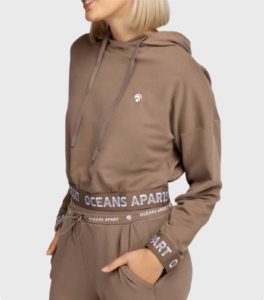 2 sweats à capuche de la marque Oceans Apart