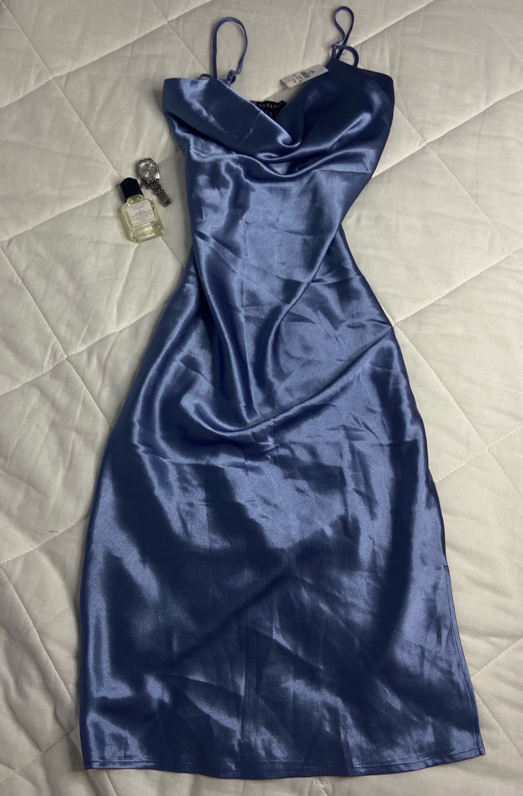 Robe satinée