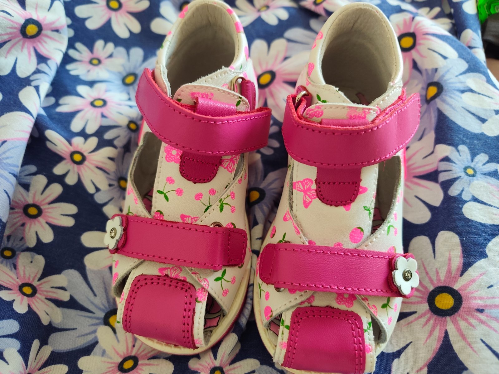 Chaussures fille pointure 24 