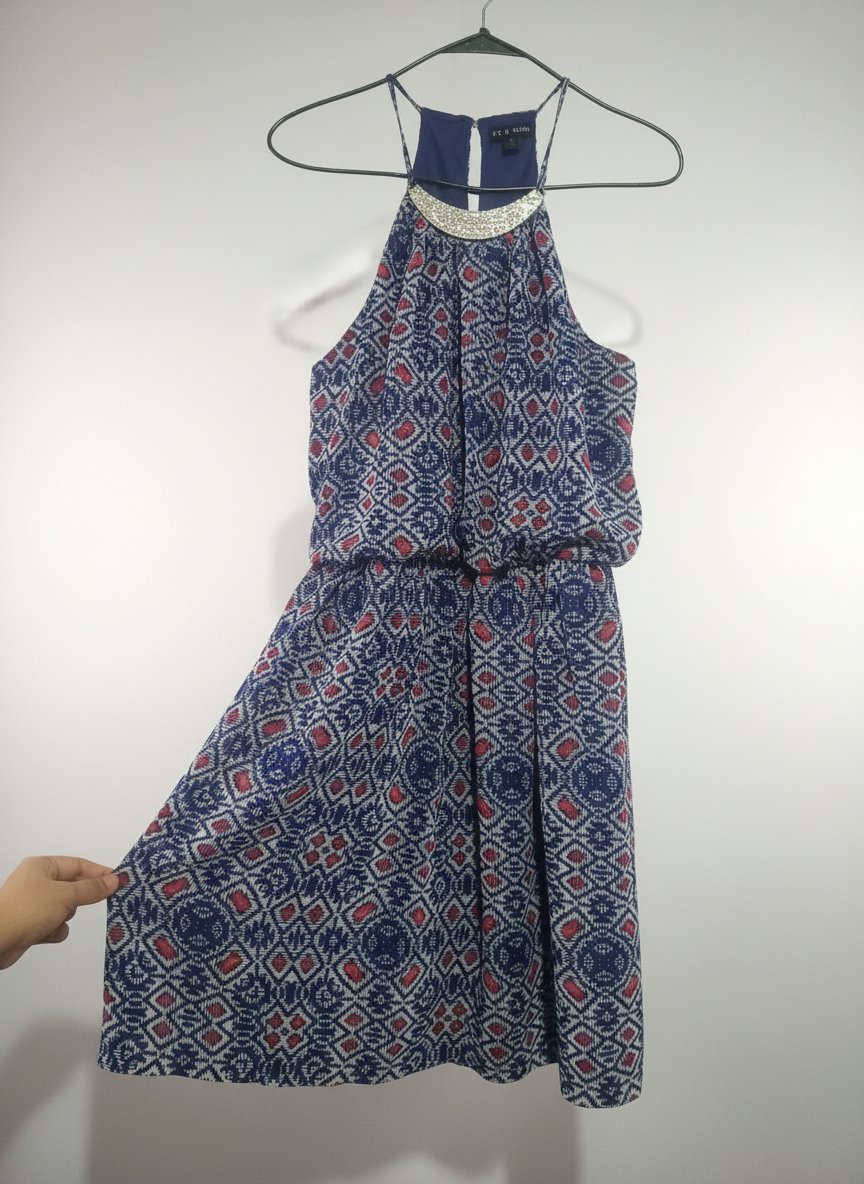 Robe bleue fleurie