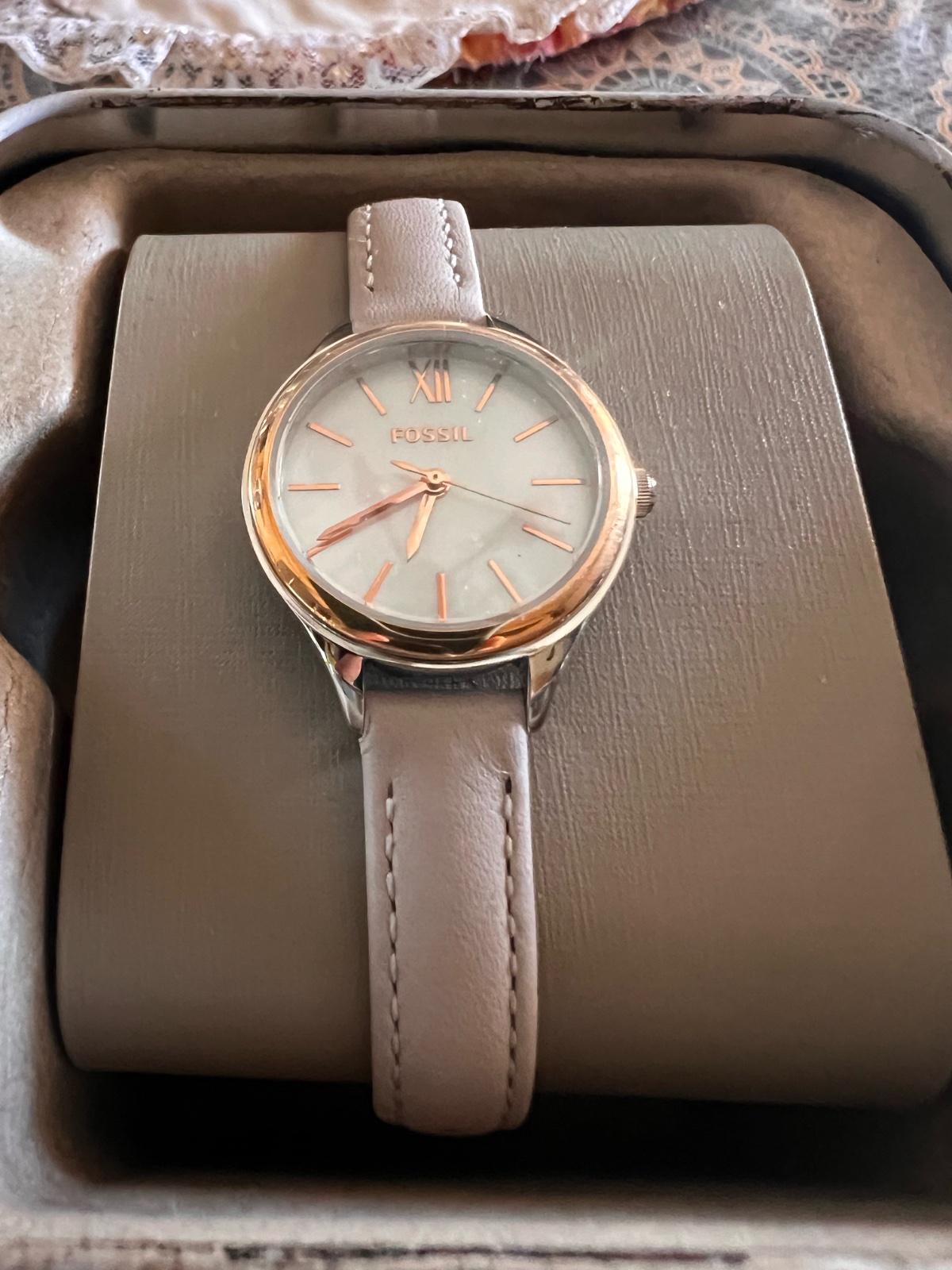 Montre Fossil - Femme 