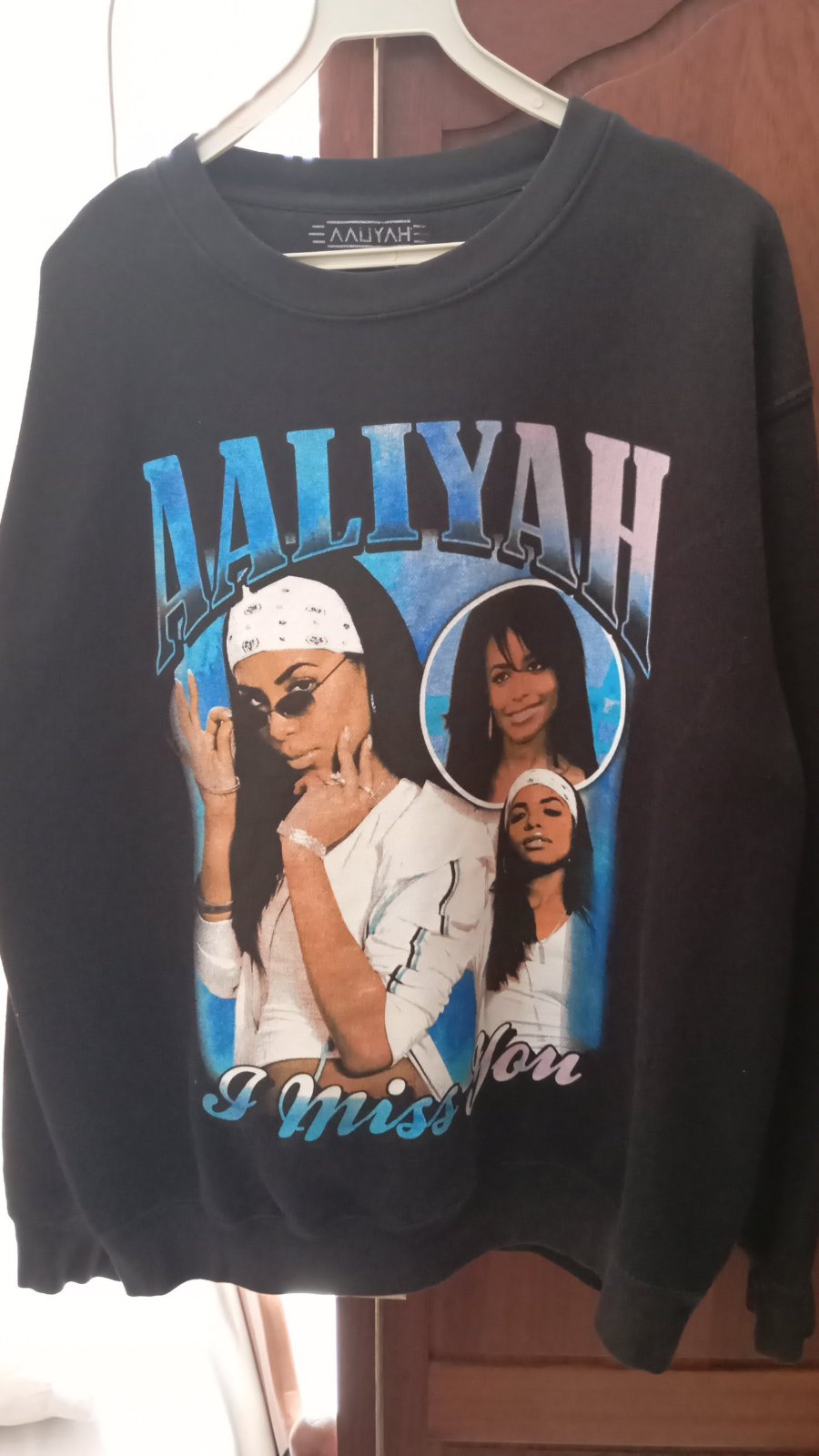 Pull Aaliyah taille xl L 🥶