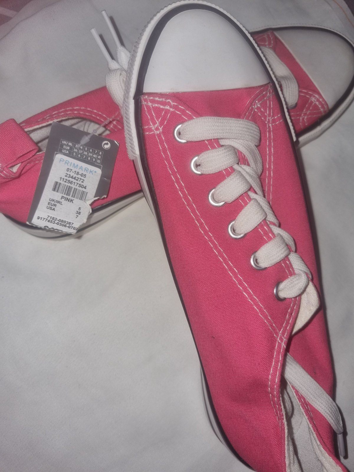 Converse rose