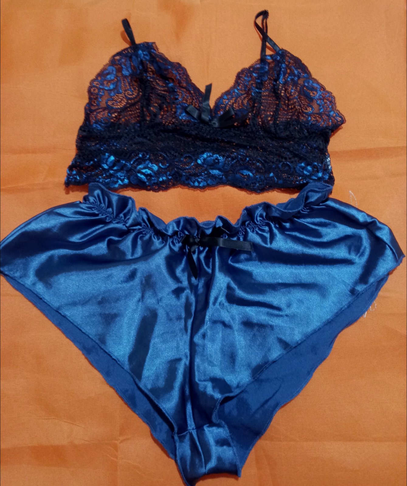 💙🖤 