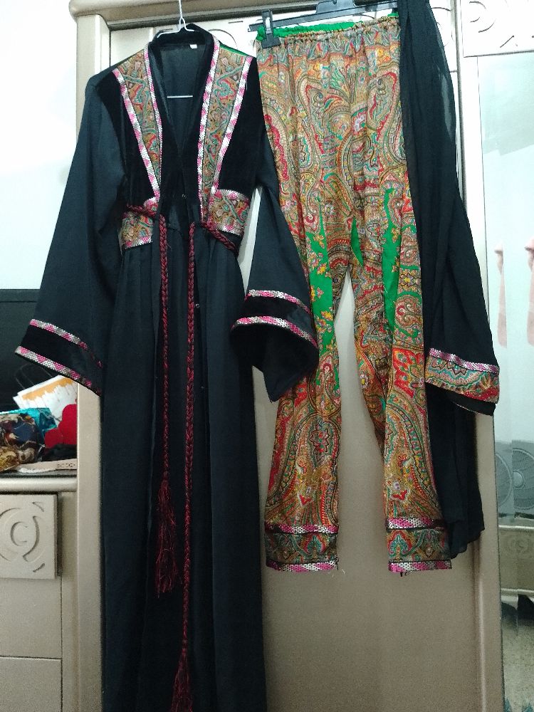 jelbeb ifata9 m3ah pantalon ou foulard 