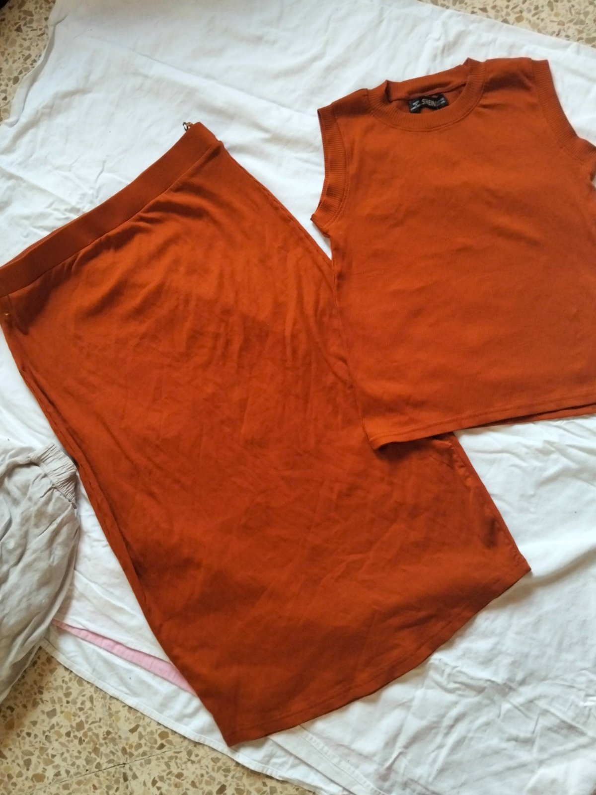 Sept ihabel taille 44/46