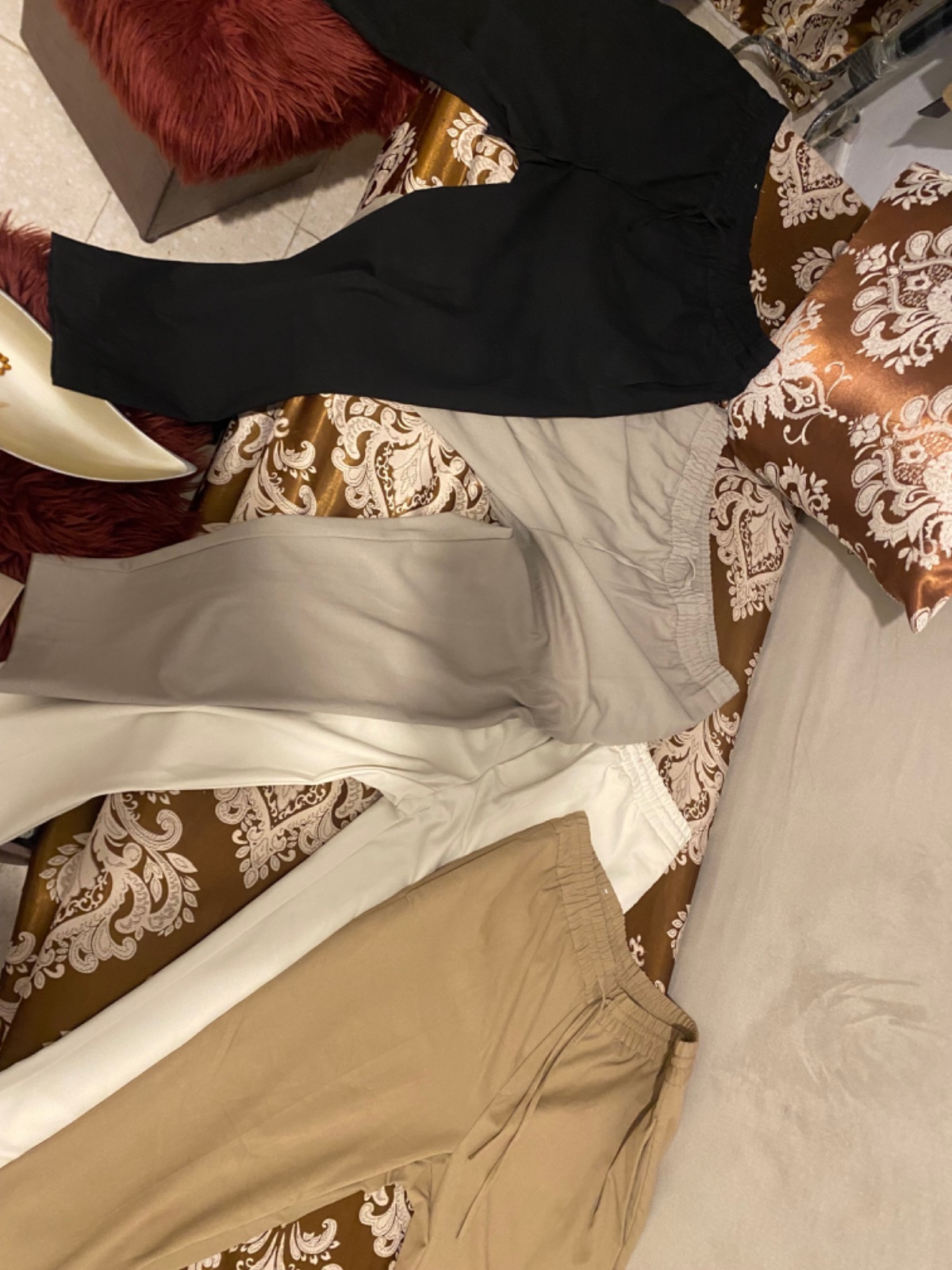 Pantalons de chez zara 