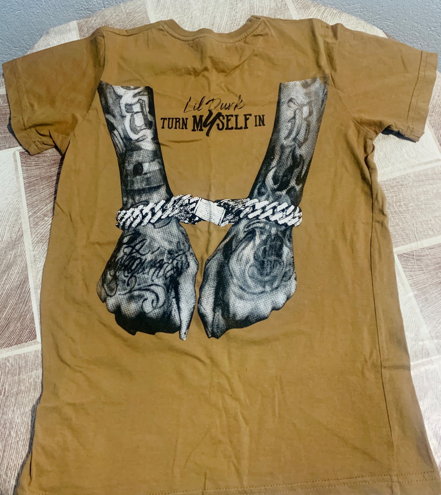 T-shirt (M)🔥