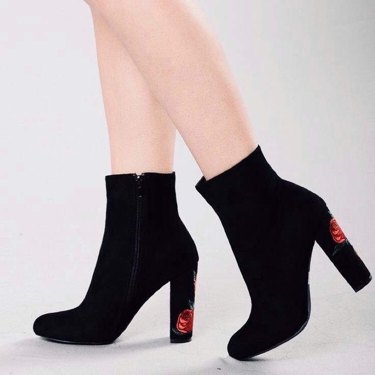 Talon authentique pour femme 