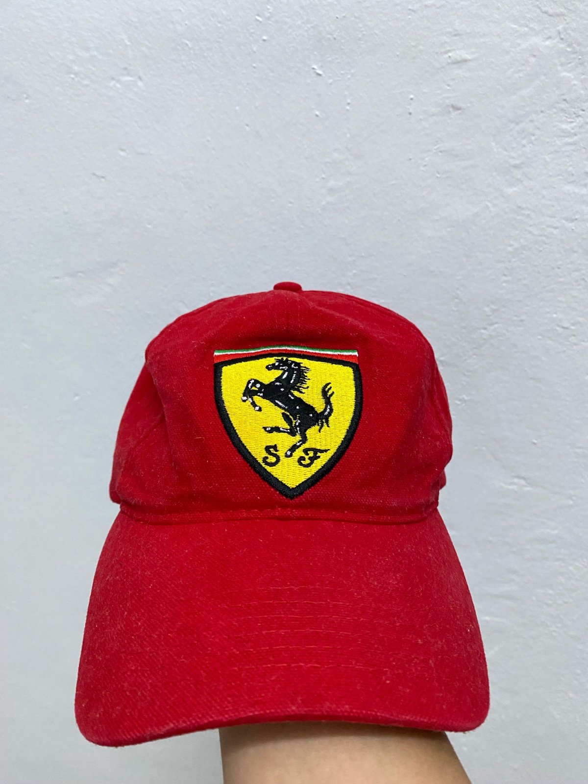 Casquette ferrari