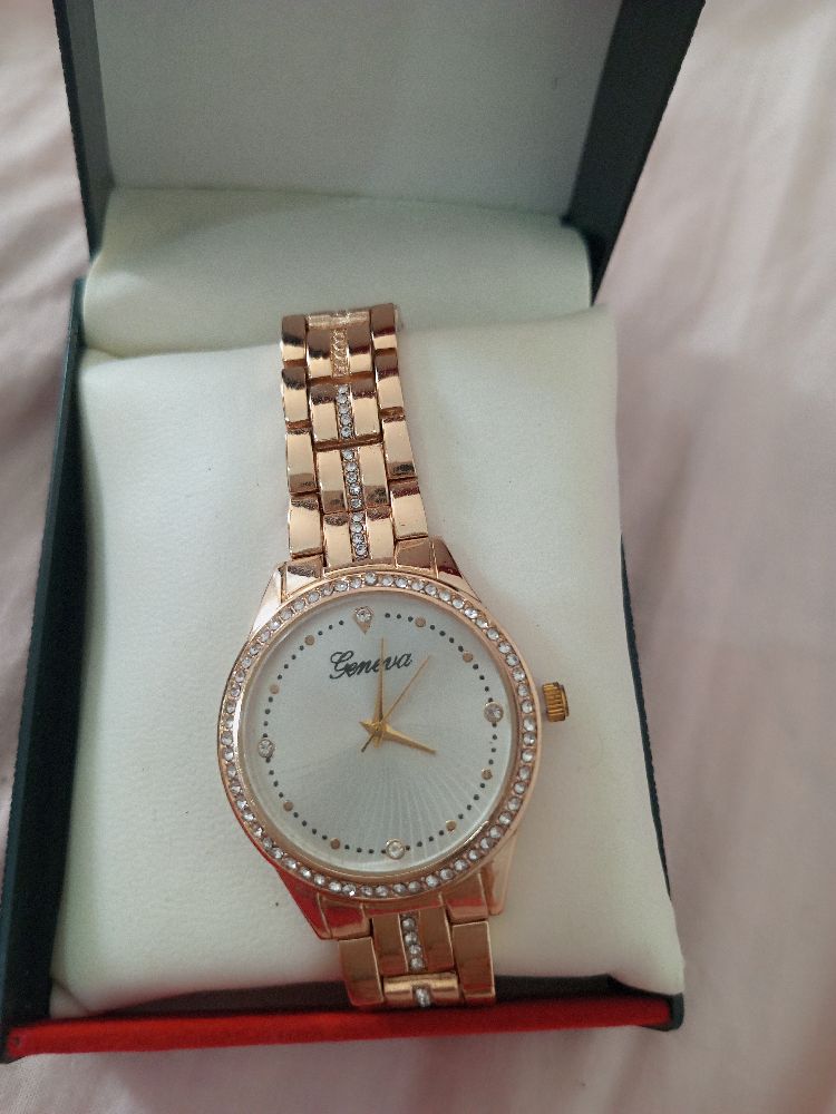 montre beuf jamais utilisée