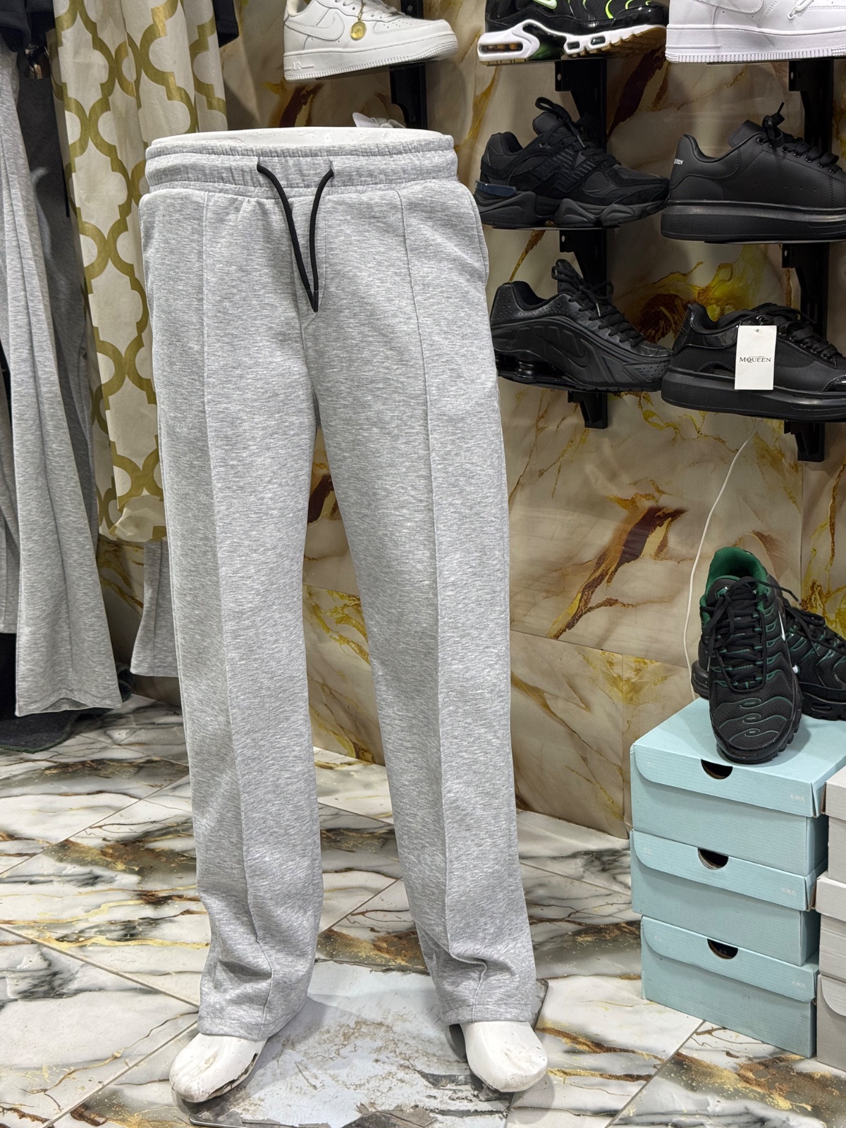 Pantalon de Jogging Gris Coupe Droite