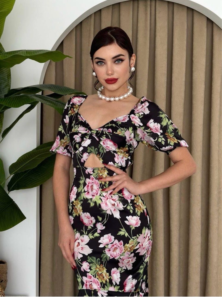 Robe fleurie vert et rose de la marque turque Etika