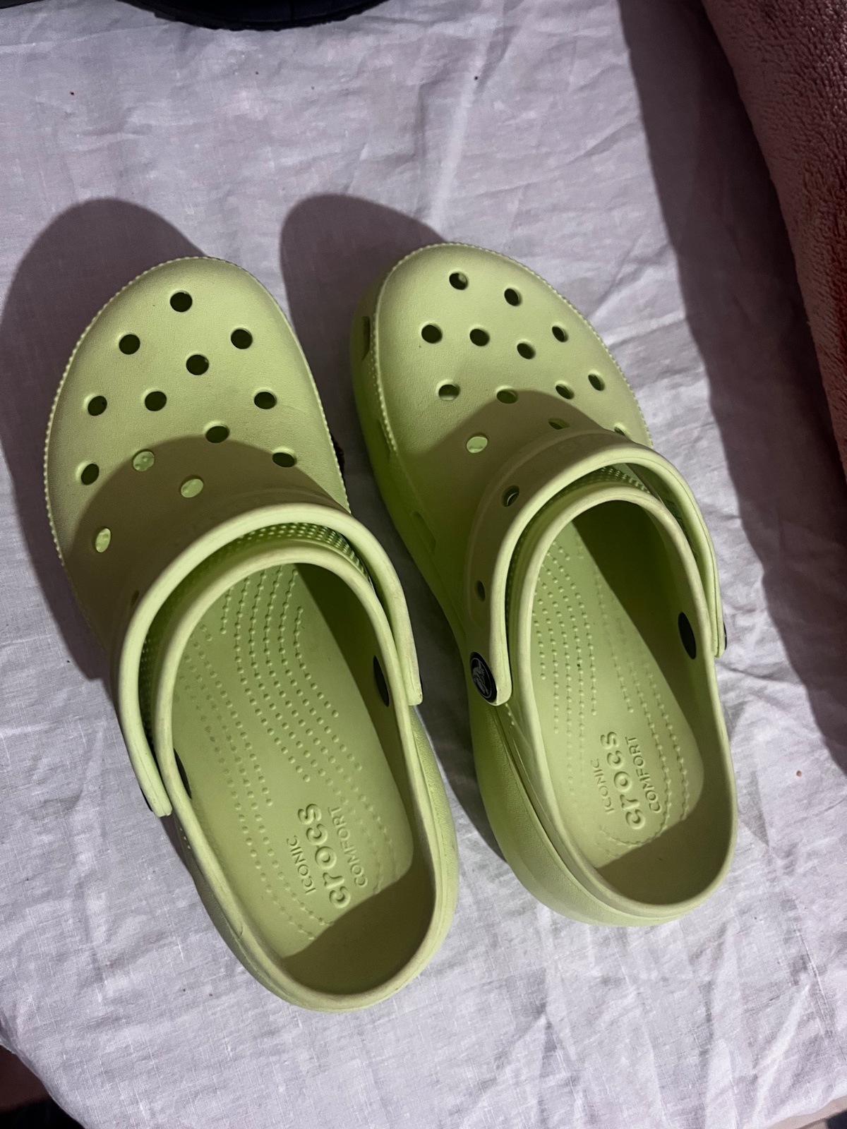 Crocs vert pistache taille 36/37