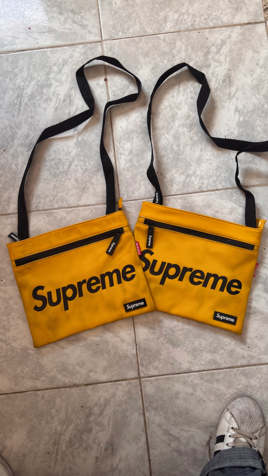 Supreme side bag🍋