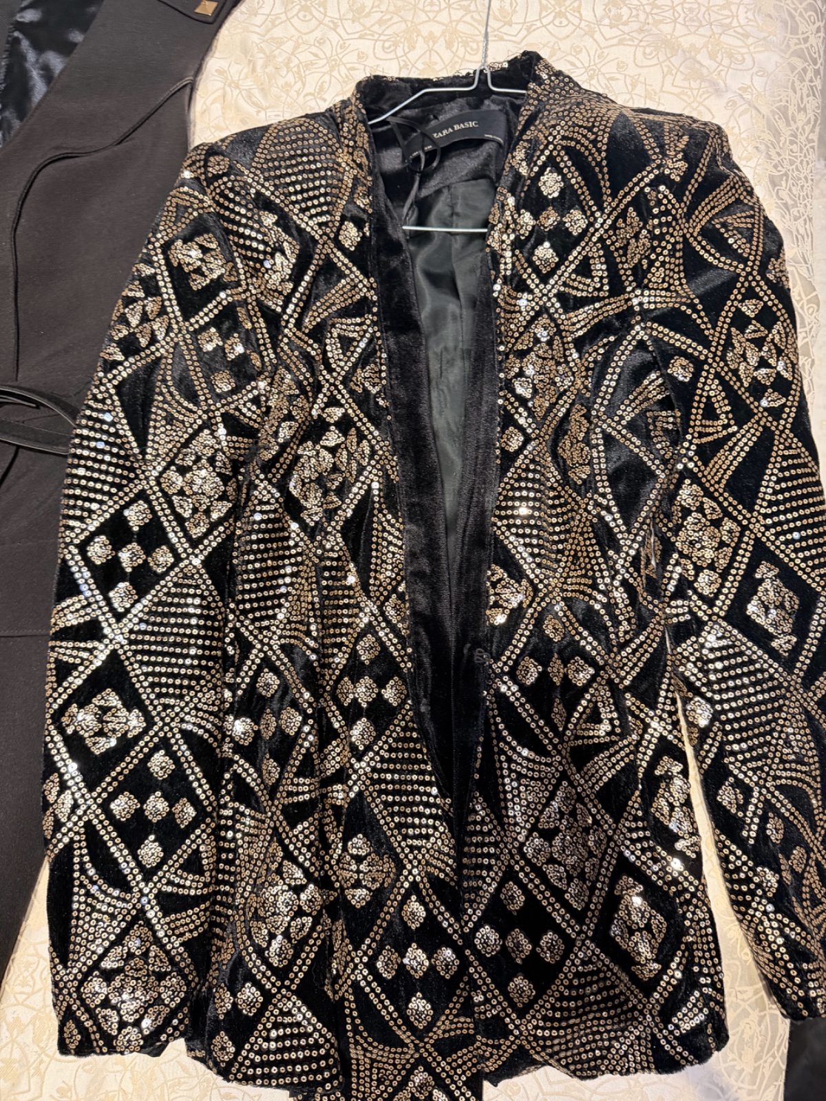 Veste zara presque neuf porté deux fois