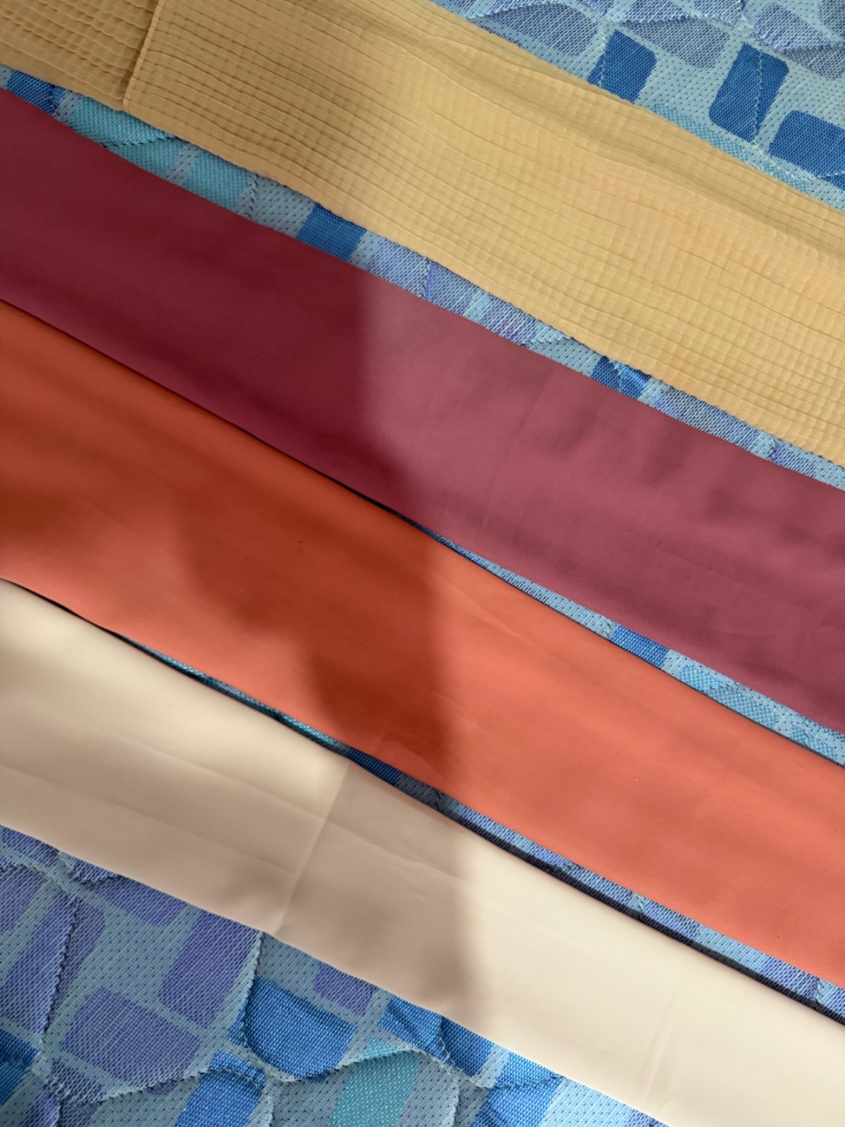 4 foulards chiffon 