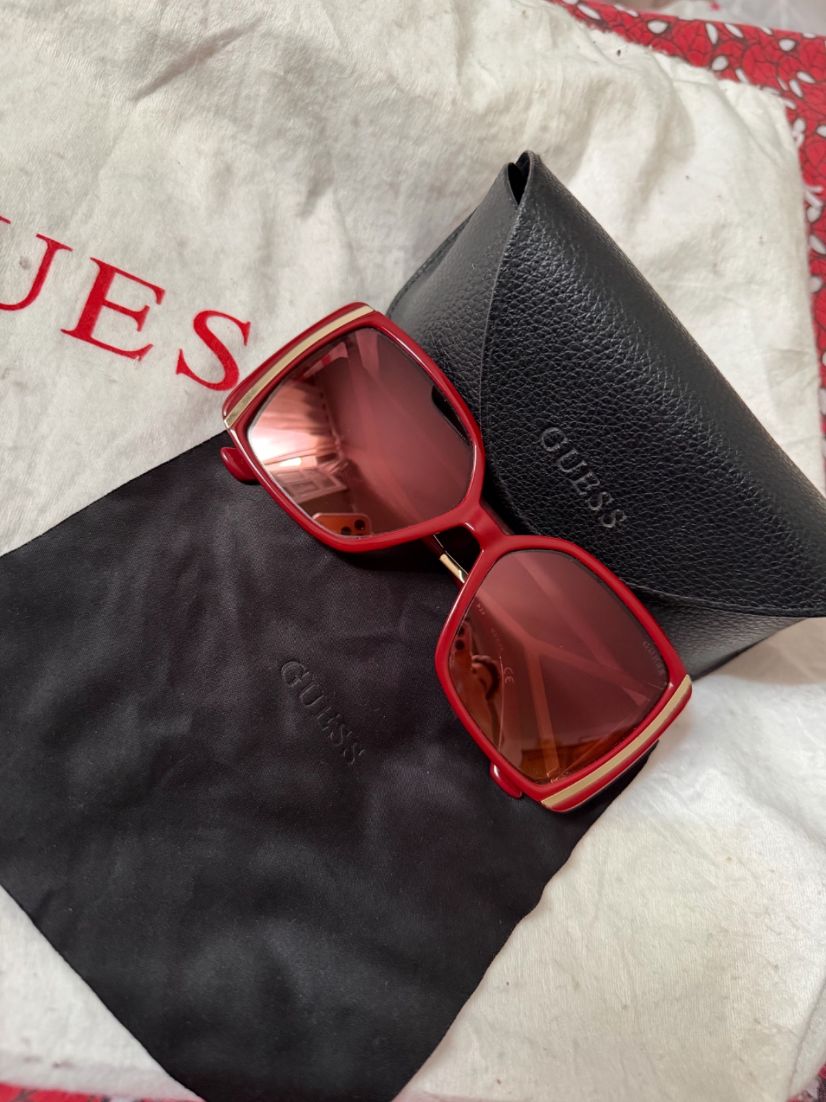 Lunette de solaire guess 