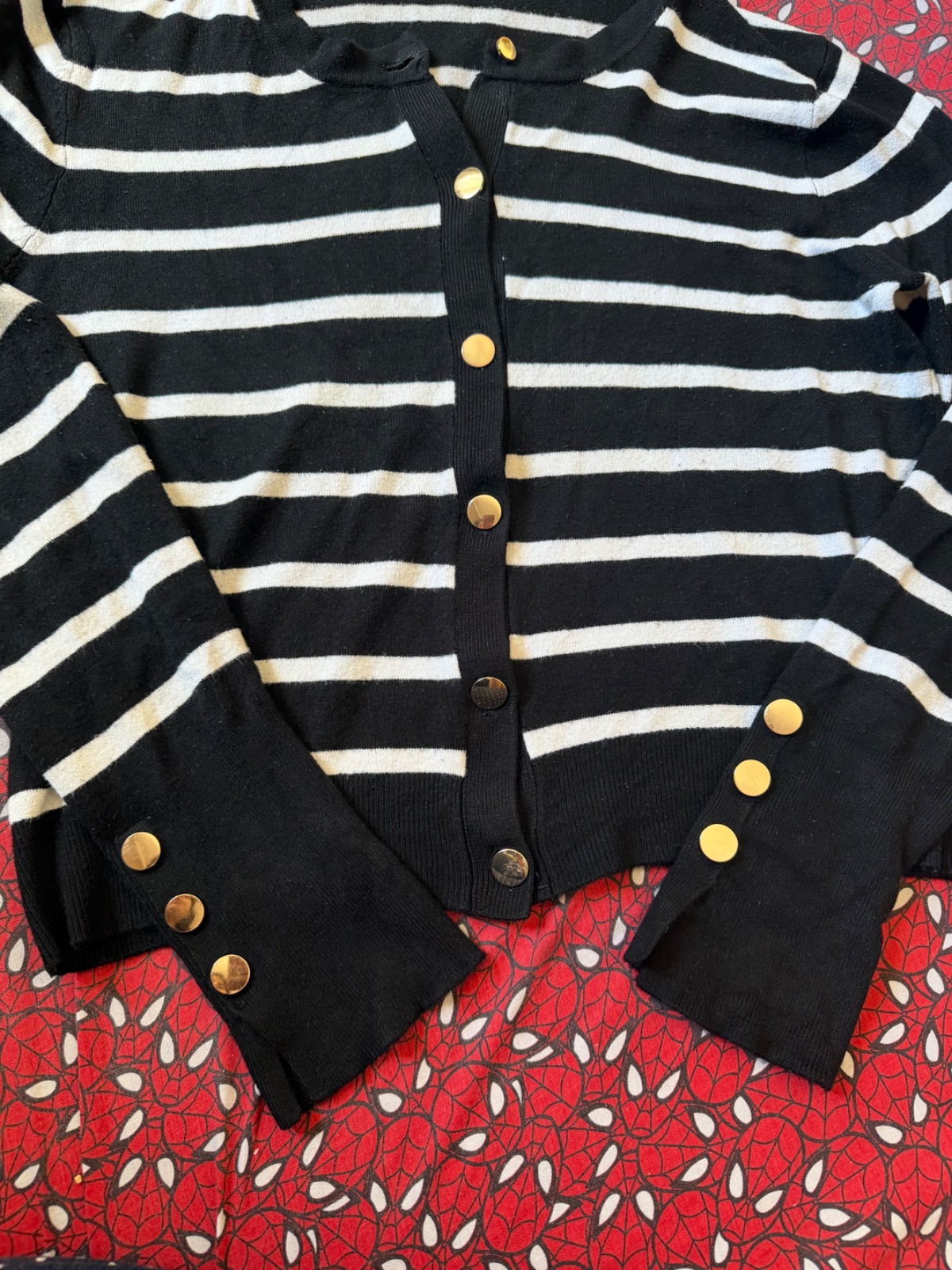 Cardigan rayee zara avec boutton 