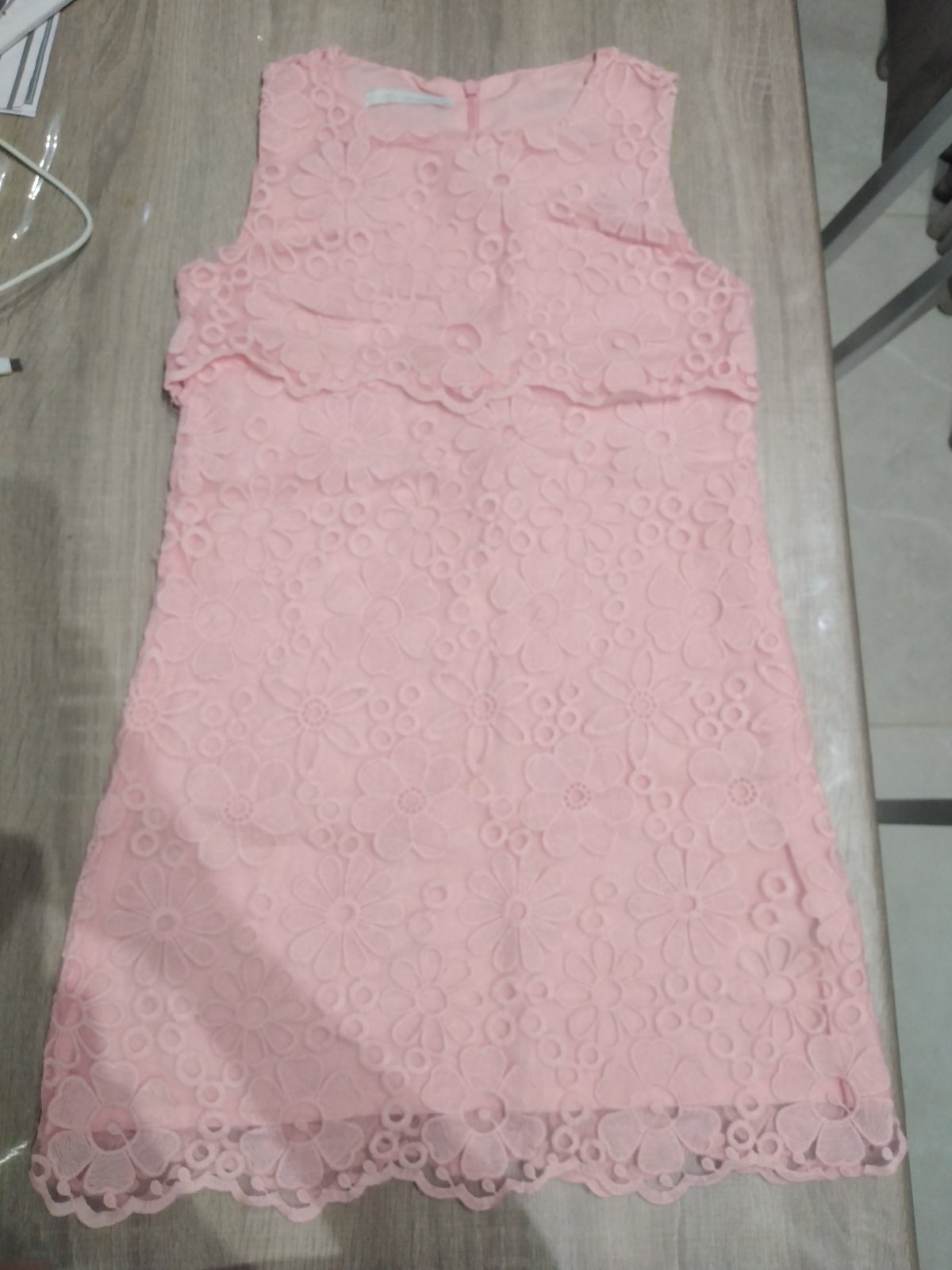 Robe rose bébé en dentelle fleurie - 10 ans