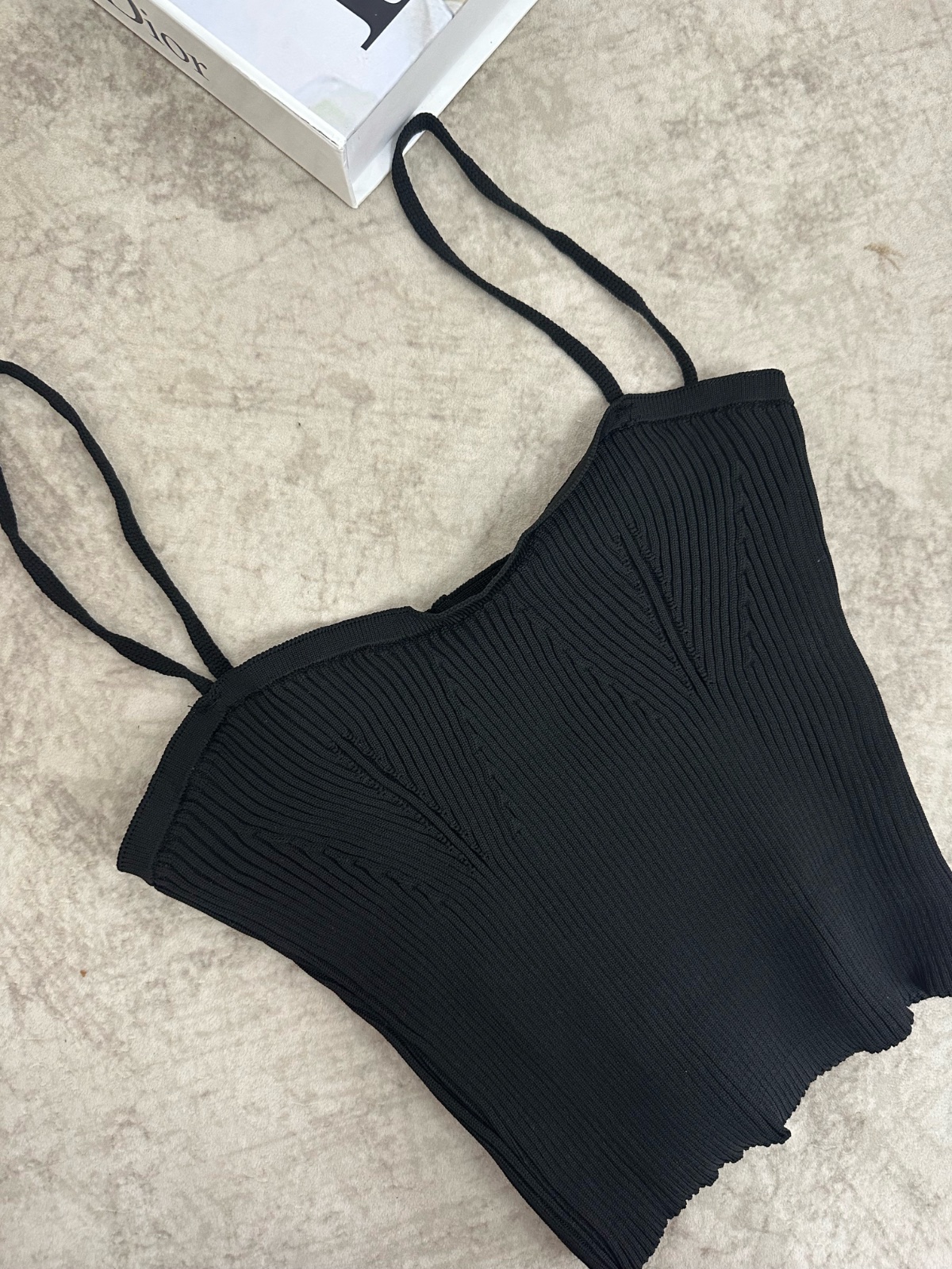 Top noir côtelé effet bustier