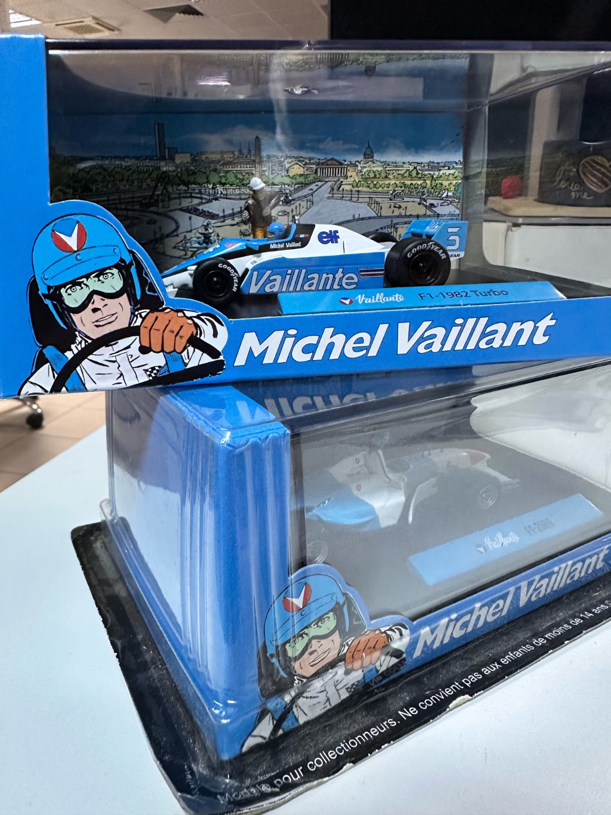 Miniature de collection Michel Vaillant – Vaillante F1-1982 Turbo (Neuve en boîte)