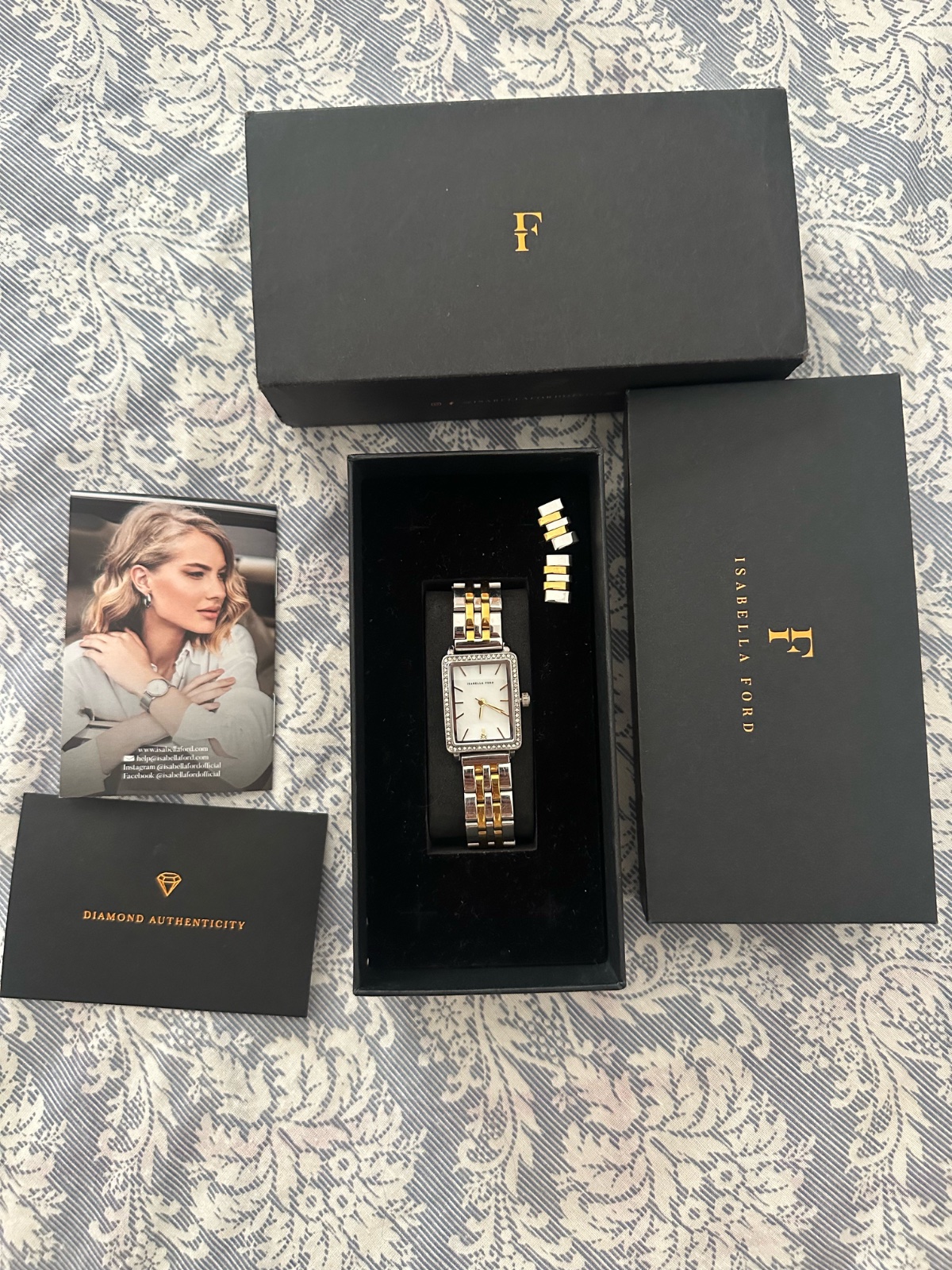 Montre ISABELLA FORD importée
